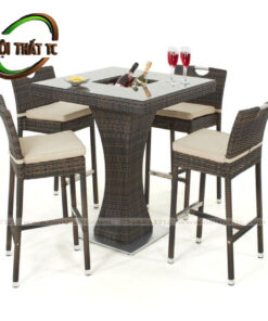 7D1C204F-2740-4358-8359-E543939C1ECF