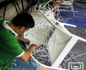 Bàn Ghế Mây Nhựa Bị Hỏng
