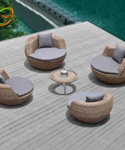 Bàn Ghế Sofa Mây Nhựa MN004 ghế tròn đệm xám cạnh hồ bơi