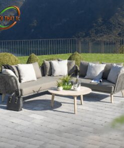 Bàn Ghế Sofa Mây Nhựa MN005 sofa góc cong màu xám bên hồ