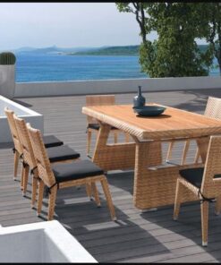 Bàn ghế ăn ngoài trời NT022 mây nhựa màu tự nhiên và đệm đen